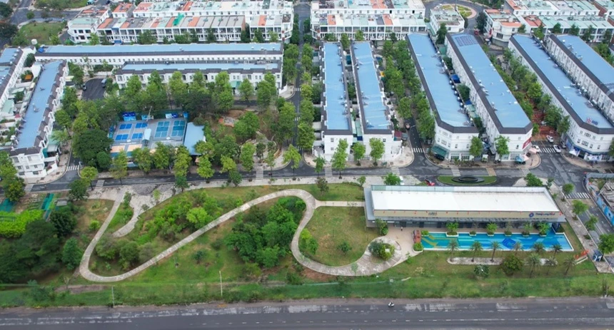 fiato-airport- city-cat-noc-b lock-fiesta-1. png